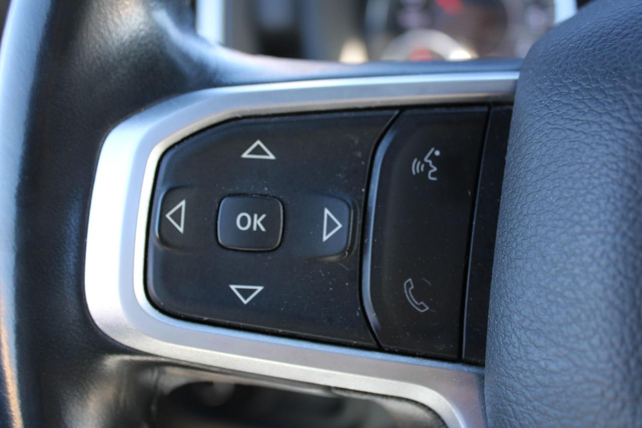 2023 RAM 3500 Big Horn 4x4 Crew Cab 8' Box - Photo #10