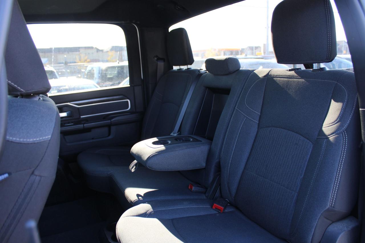 2023 RAM 3500 Big Horn 4x4 Crew Cab 8' Box - Photo #14