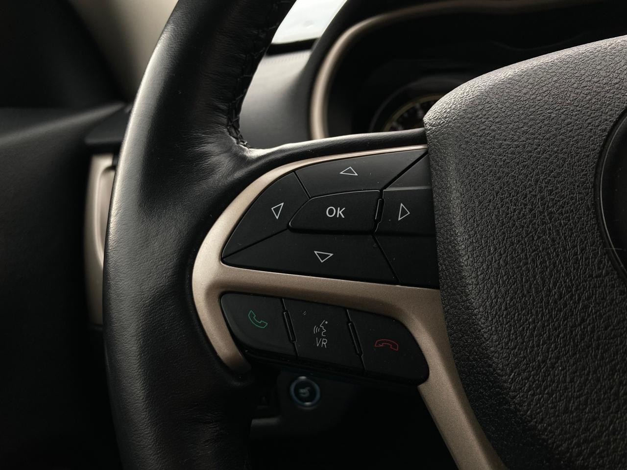 2016 Jeep Cherokee 4WD 4dr North - Photo #18