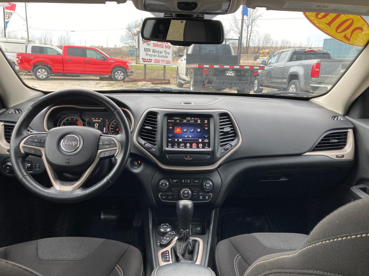 2016 Jeep Cherokee 4WD 4dr North - Photo #11