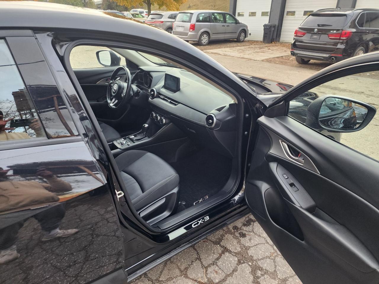 2019 Mazda CX-3 GS l Low KM's l Clean Carfax l AWD