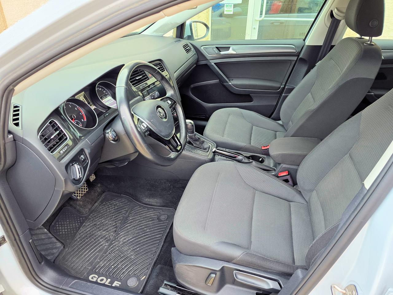 2019 Volkswagen Golf Comfortline only 79259 KM - Photo #6