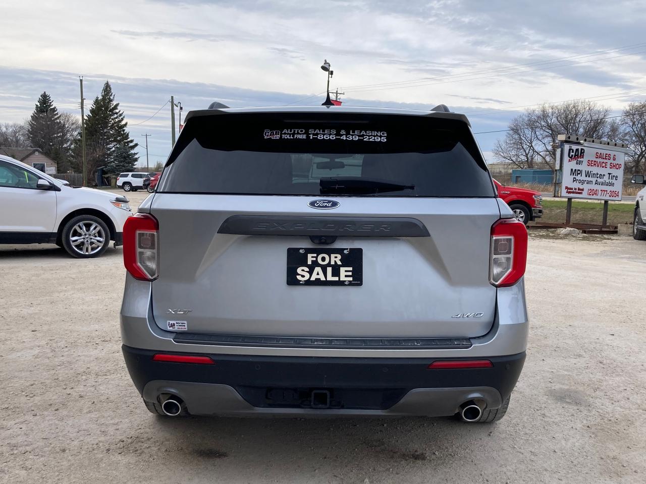 2022 Ford Explorer XLT 4WD - Photo #4