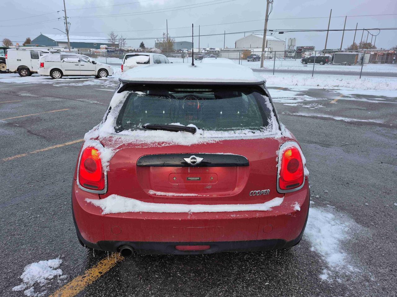 2016 MINI Cooper  Photo