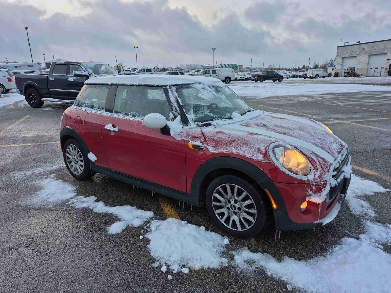 2016 MINI Cooper  Photo2