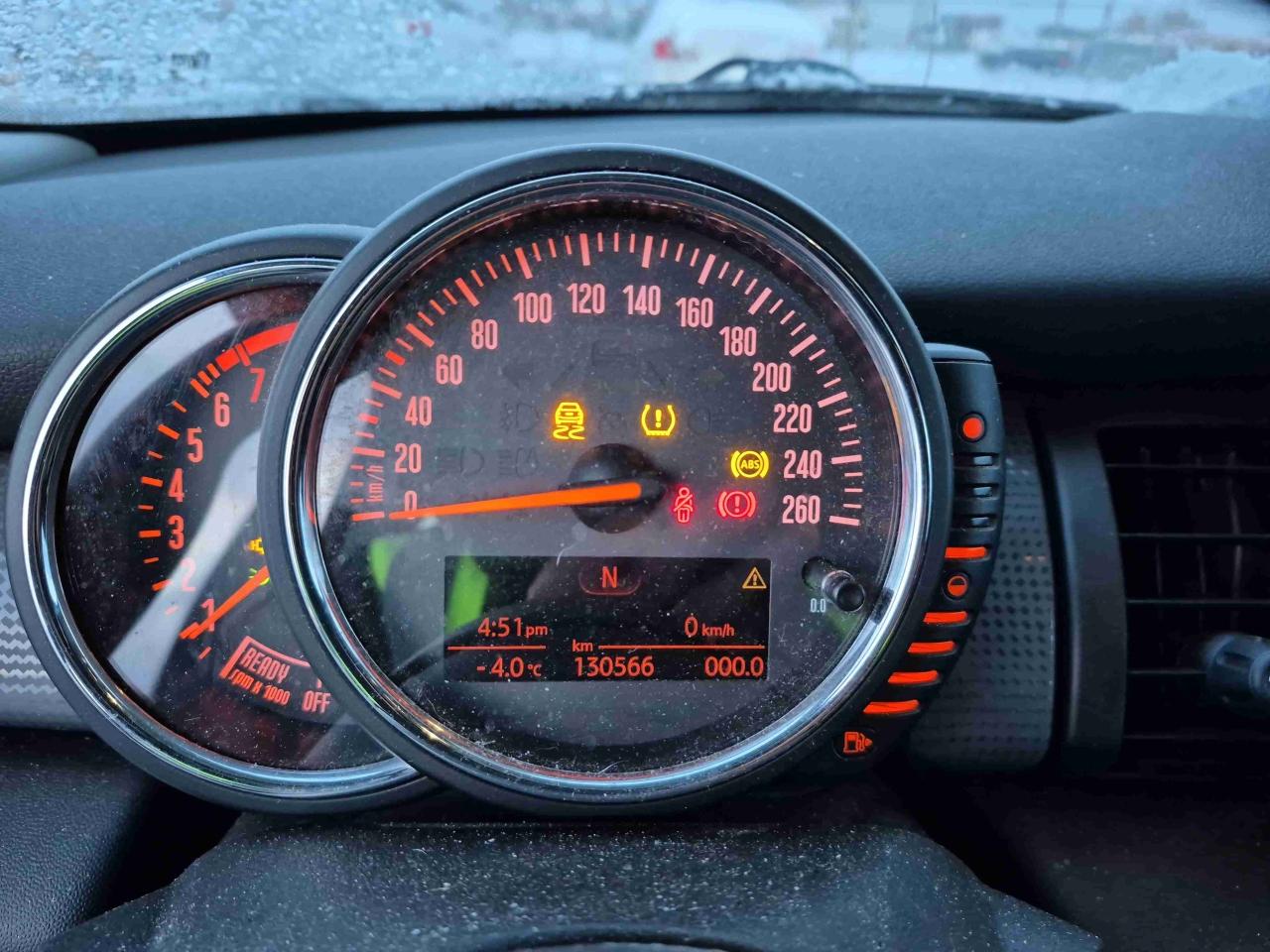 2016 MINI Cooper  - Photo #9