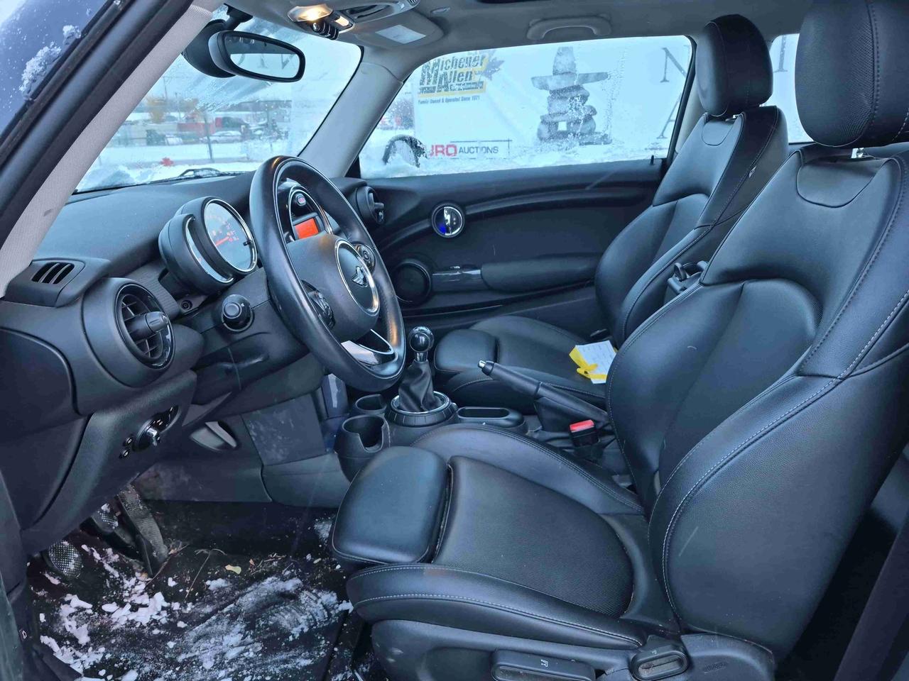 2016 MINI Cooper  Photo