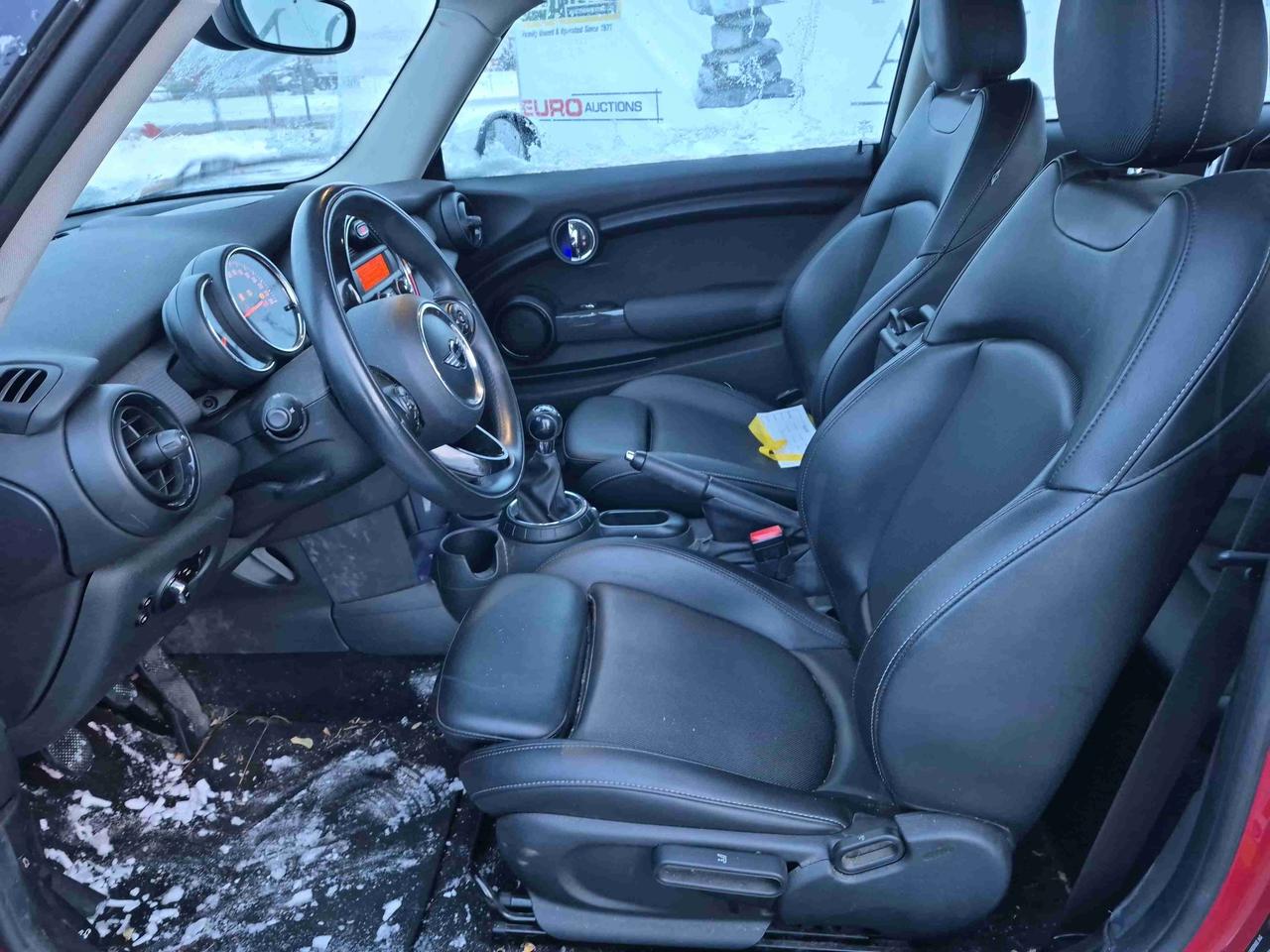 2016 MINI Cooper  Photo