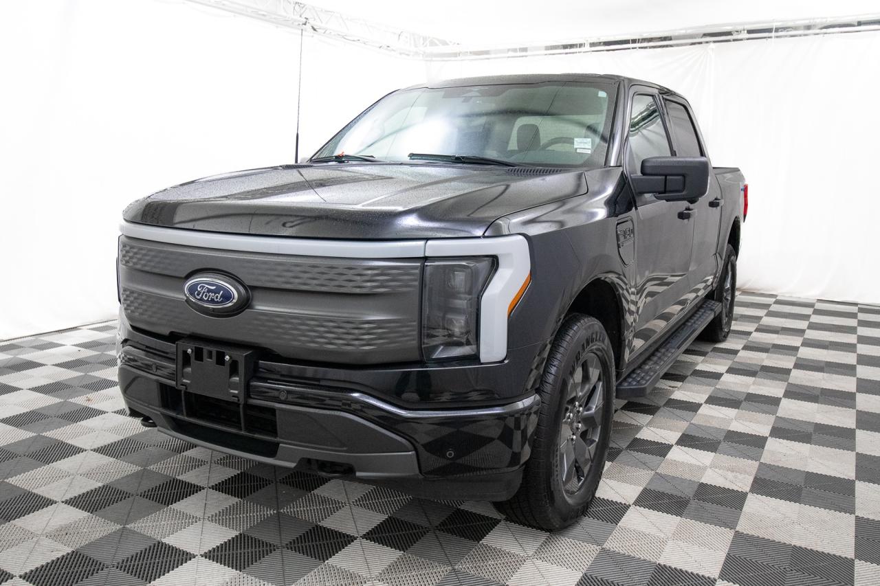 Used 2023 Ford F-150 XLT 4WD SuperCrew 5.5' Box for sale in New Westminster, BC