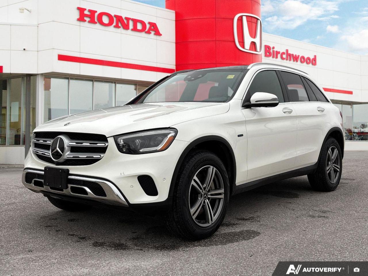 Used 2020 Mercedes-Benz GLC 350e Plug It In! | Hybrid | Leather | Panoramic roof for sale in Winnipeg, MB