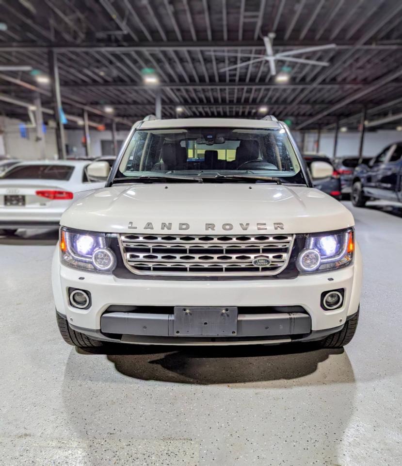 2016 Land Rover LR4 4WD 4dr HSE LUXURY Photo