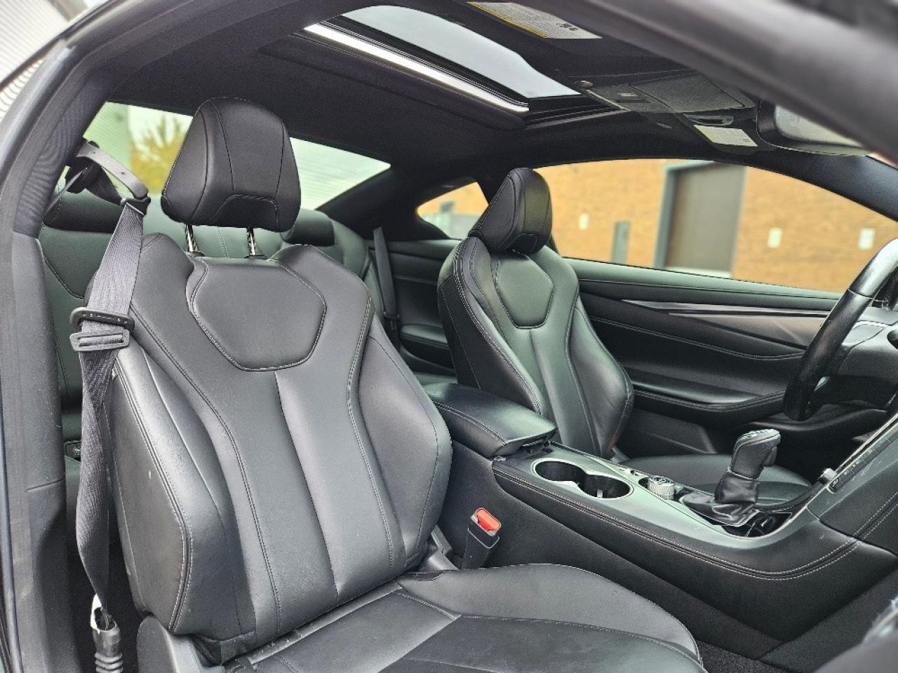 2020 Infiniti Q60 LUXE AWD **ROOF-REMOTE START-LEATHER** Photo