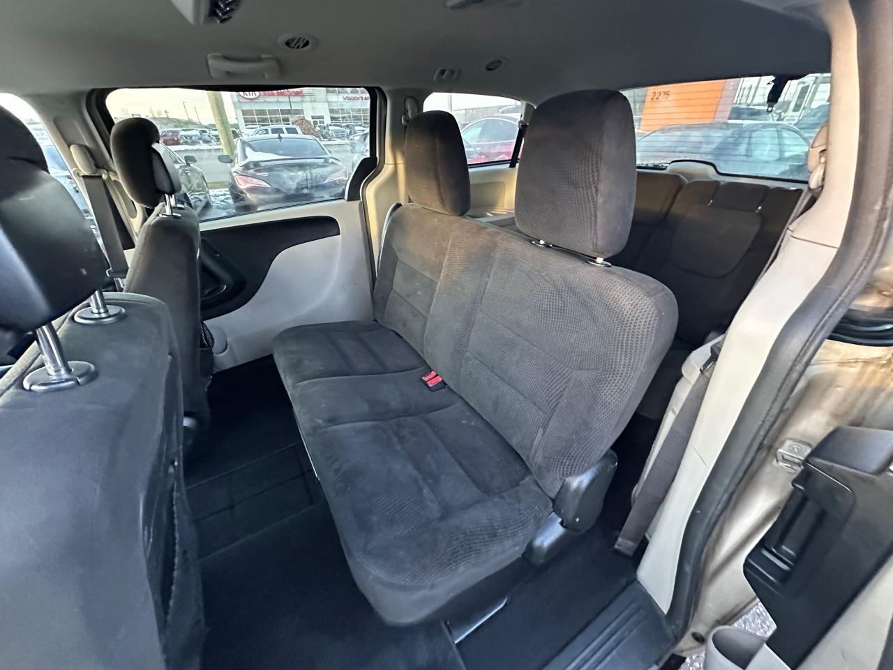 2016 Dodge Grand Caravan CVP, AUTO, V6, 7 PASSENGER, AS IS SPECIAL - Photo #11