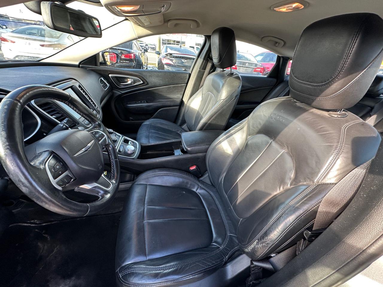 2015 Chrysler 200 C, V6, ALL WHEEL DRIVE, LEATHER, CERTIFIED - Photo #12