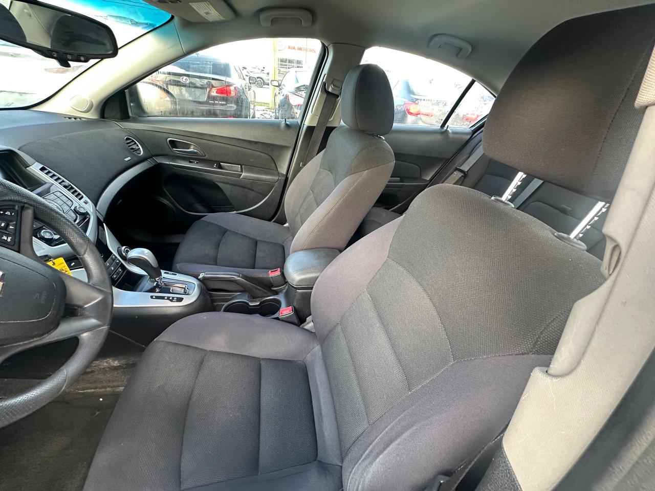 2015 Chevrolet Cruze LT, BACKUP CAM, AUTO, 4 CYL, AS IS SPECIAL - Photo #12