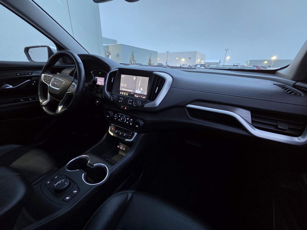 2022 GMC Terrain SLT One Owner | Leather | Navigation | Sunroof | Pro Grade Pkg | 18" Wheels Photo