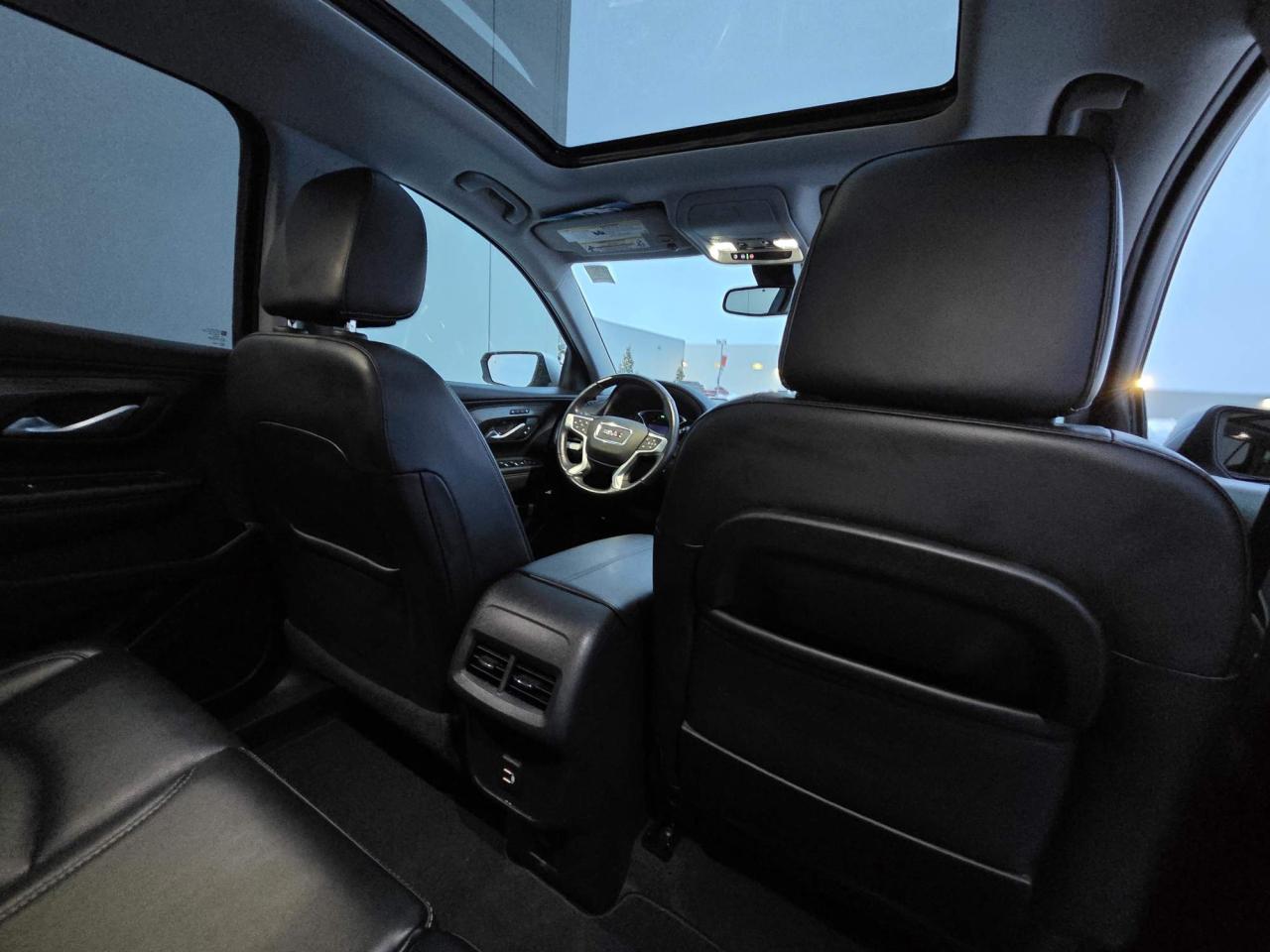 2022 GMC Terrain SLT One Owner | Leather | Navigation | Sunroof | Pro Grade Pkg | 18" Wheels Photo