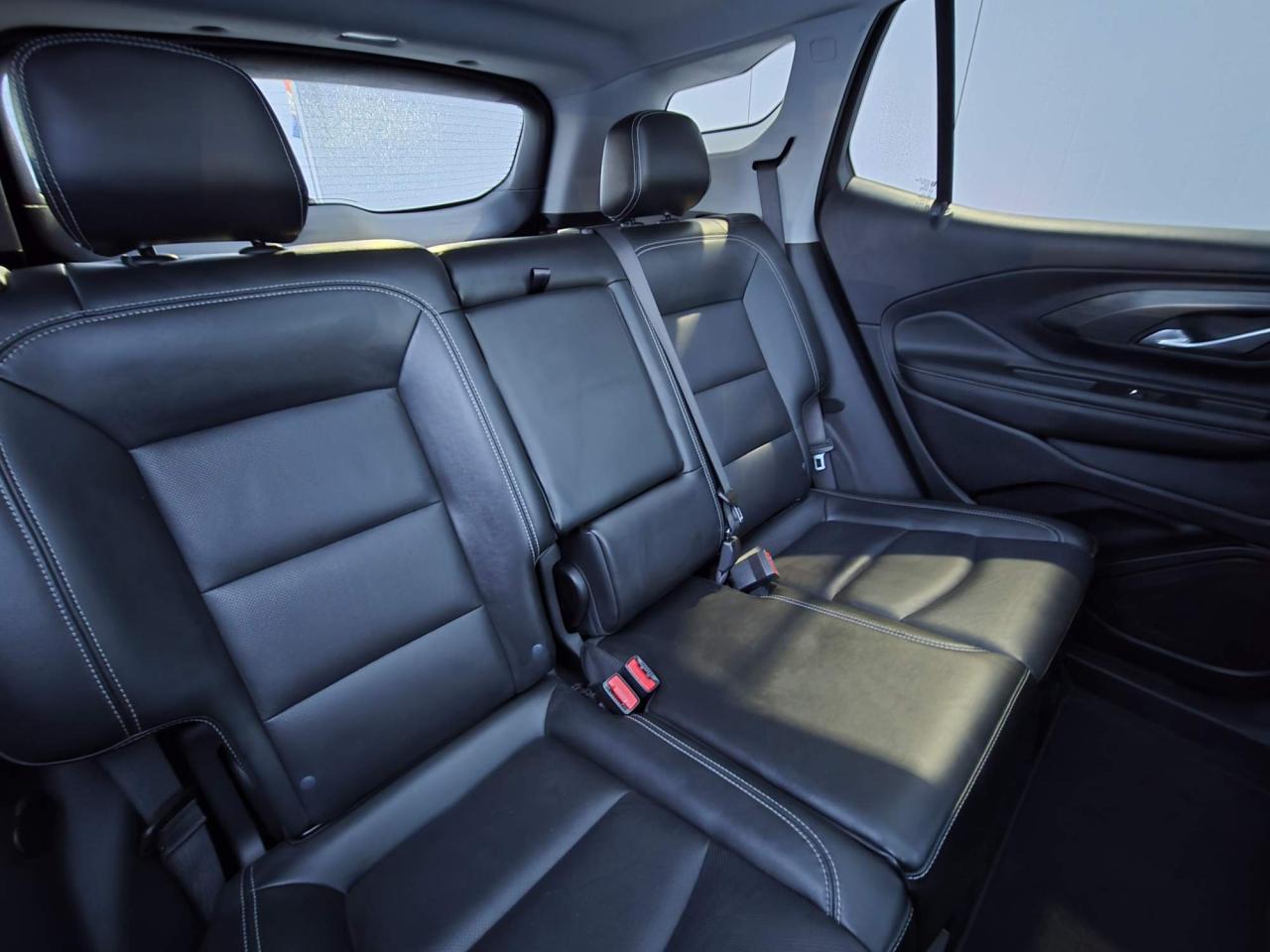 2022 GMC Terrain SLT One Owner | Leather | Navigation | Sunroof | Pro Grade Pkg | 18" Wheels Photo