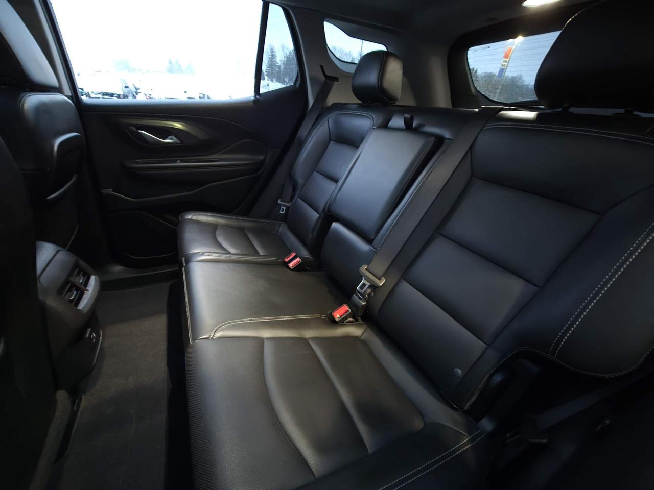 2022 GMC Terrain SLT One Owner | Leather | Navigation | Sunroof | Pro Grade Pkg | 18" Wheels Photo