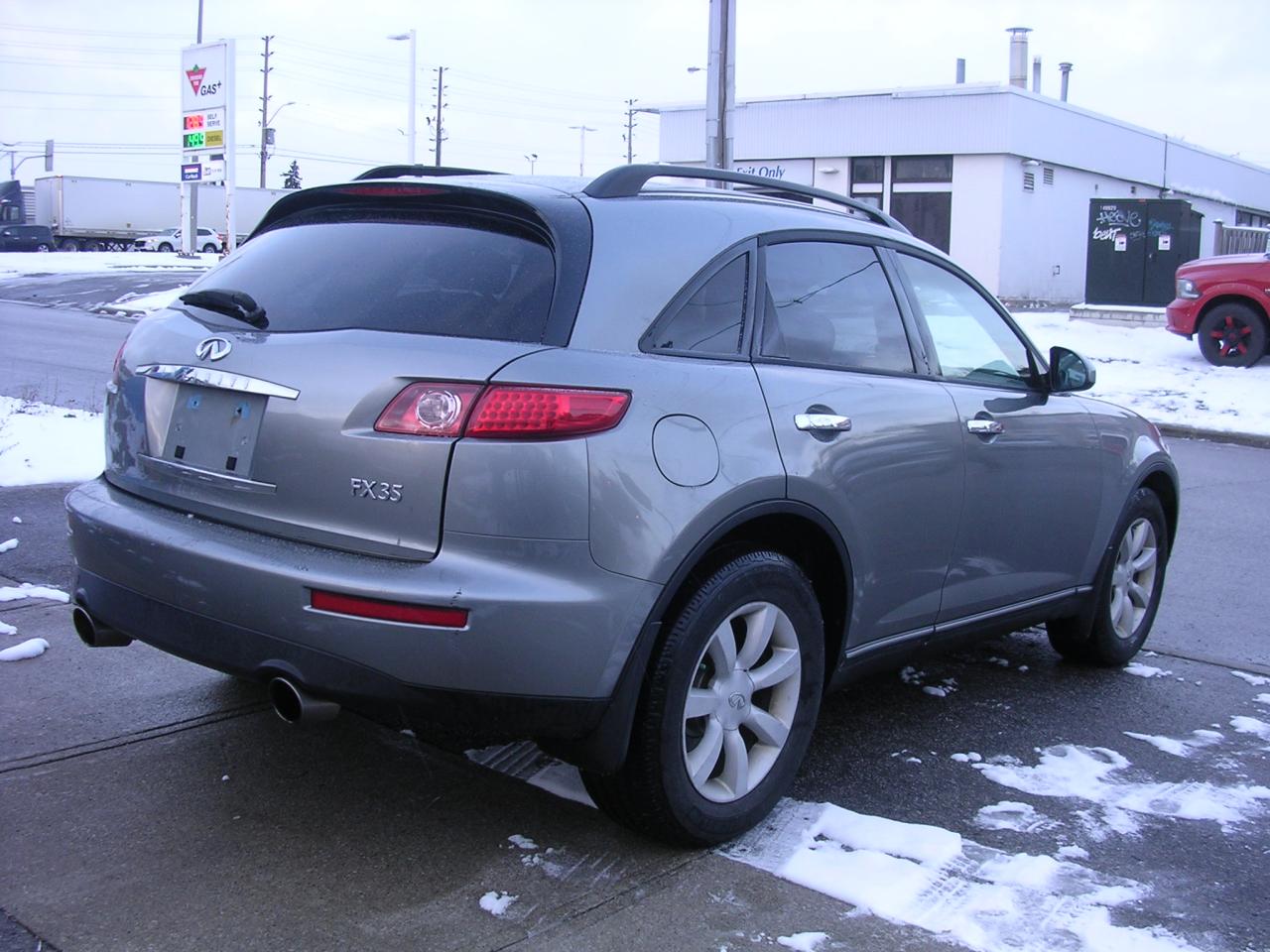 2004 Infiniti FX35 Base - Photo #3