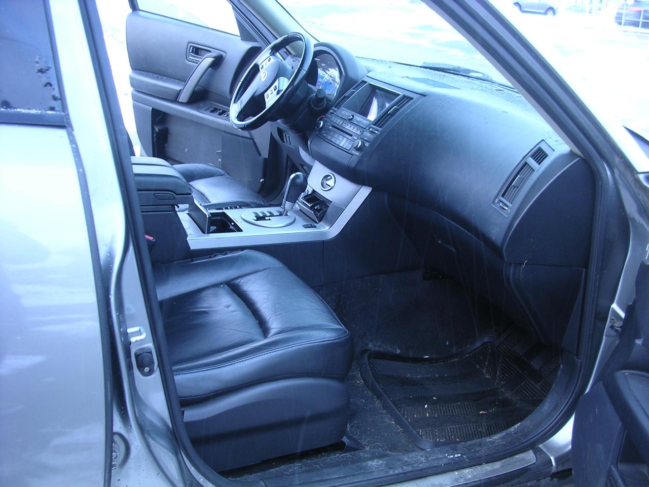 2004 Infiniti FX35 Base - Photo #10
