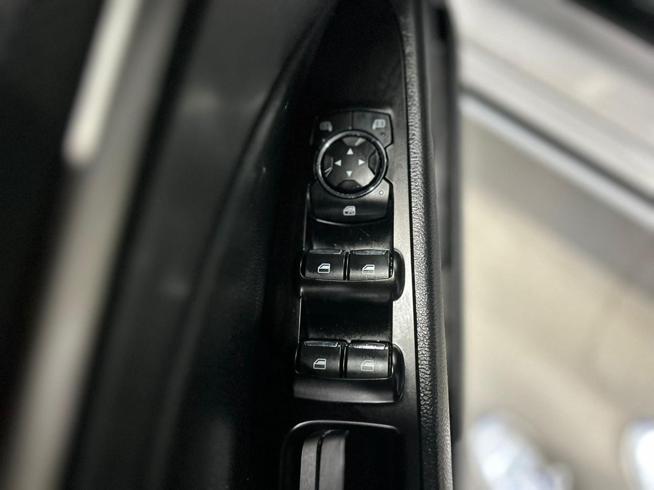 2019 Ford Fusion SEL Photo