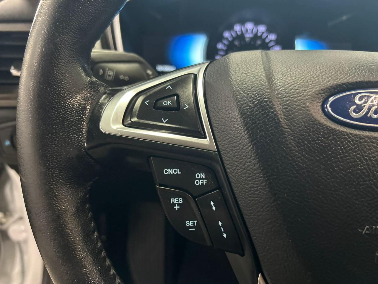 2019 Ford Fusion SEL Photo