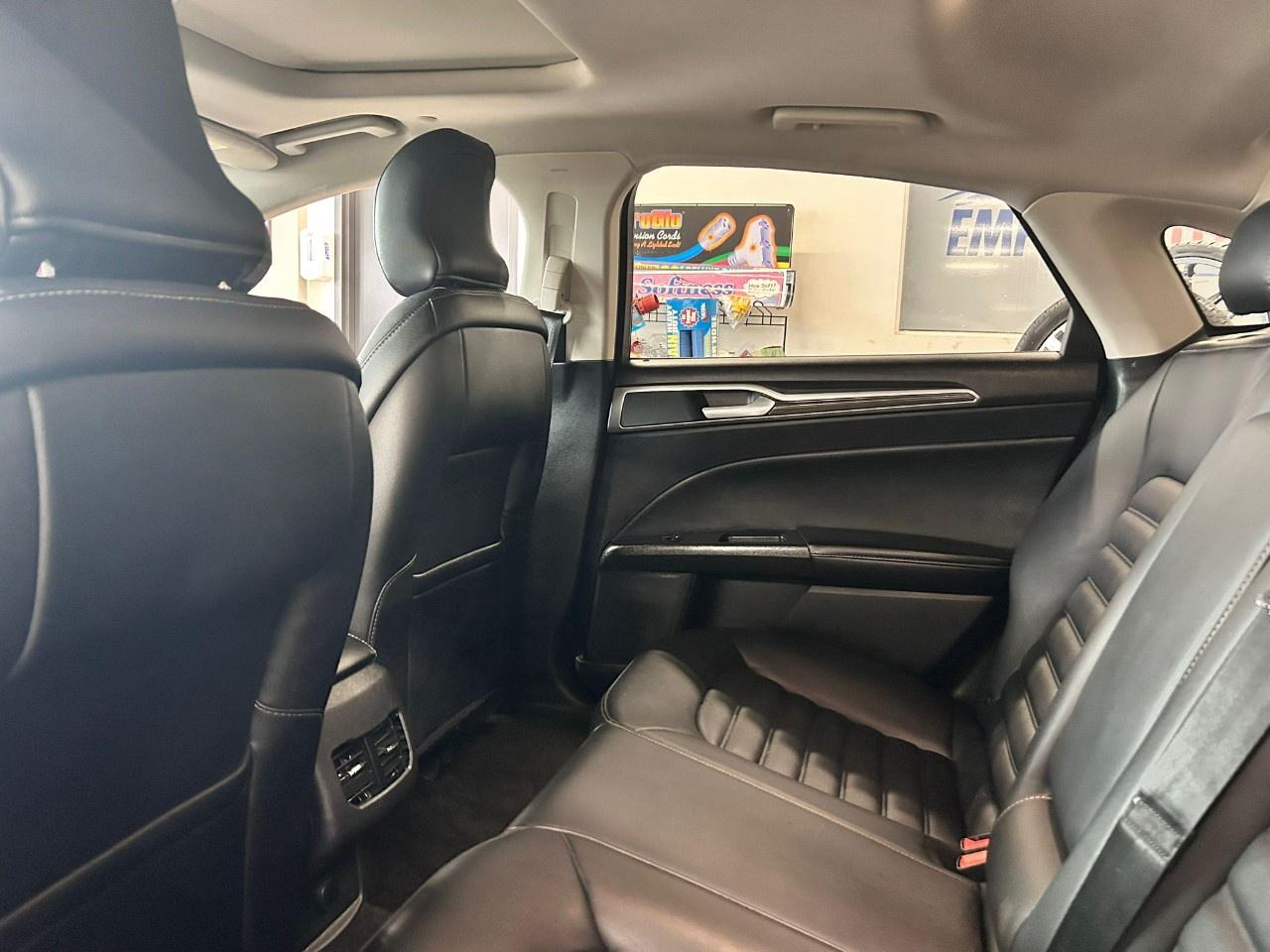 2019 Ford Fusion SEL Photo