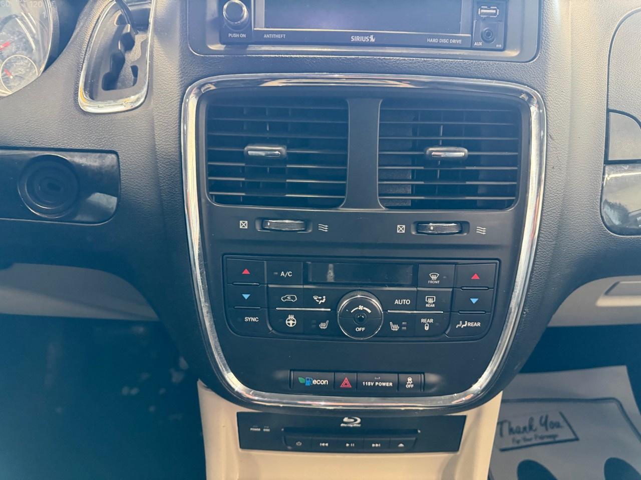 2015 Dodge Grand Caravan Crew Photo