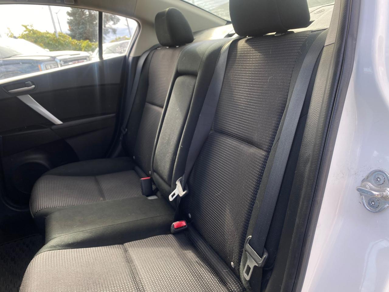 2013 Mazda MAZDA3 GS-SKY - Photo #11