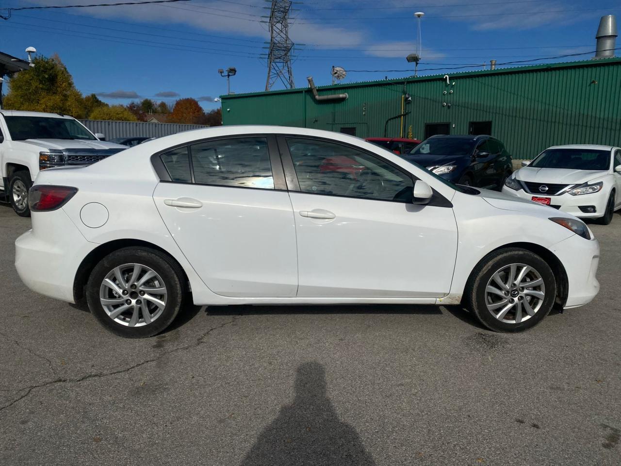 2013 Mazda MAZDA3 GS-SKY - Photo #3