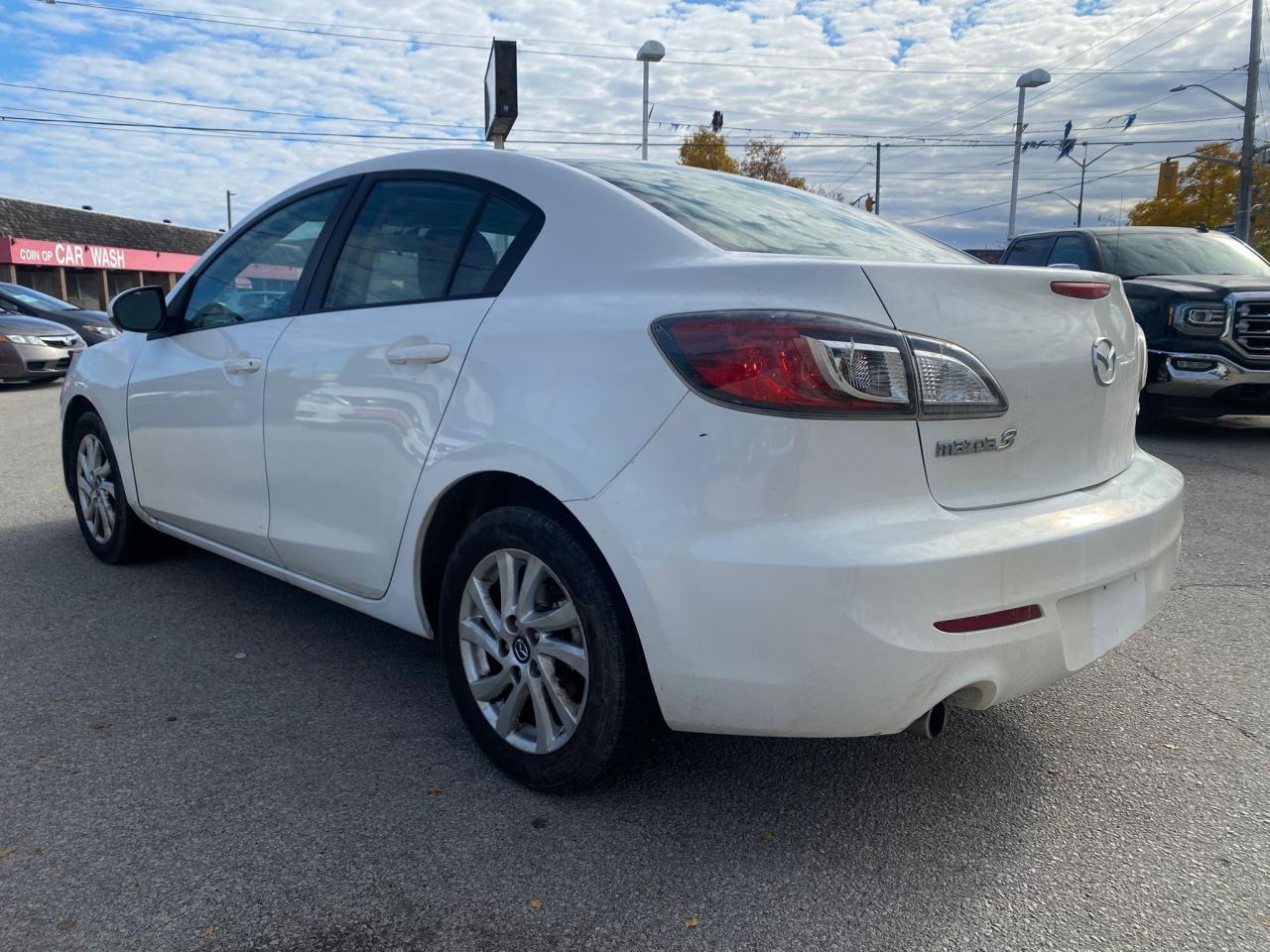 2013 Mazda MAZDA3 GS-SKY - Photo #7