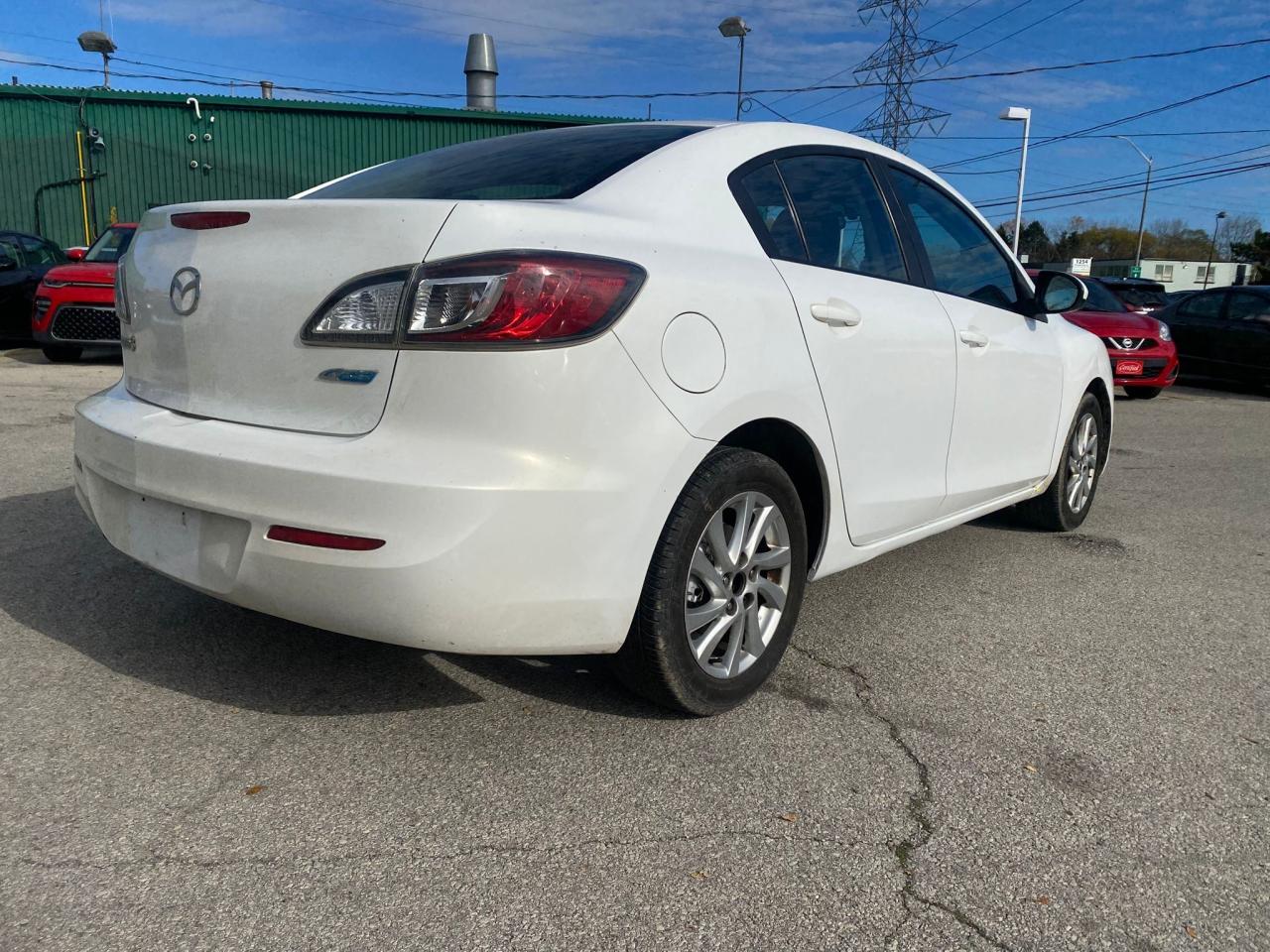 2013 Mazda MAZDA3 GS-SKY - Photo #8