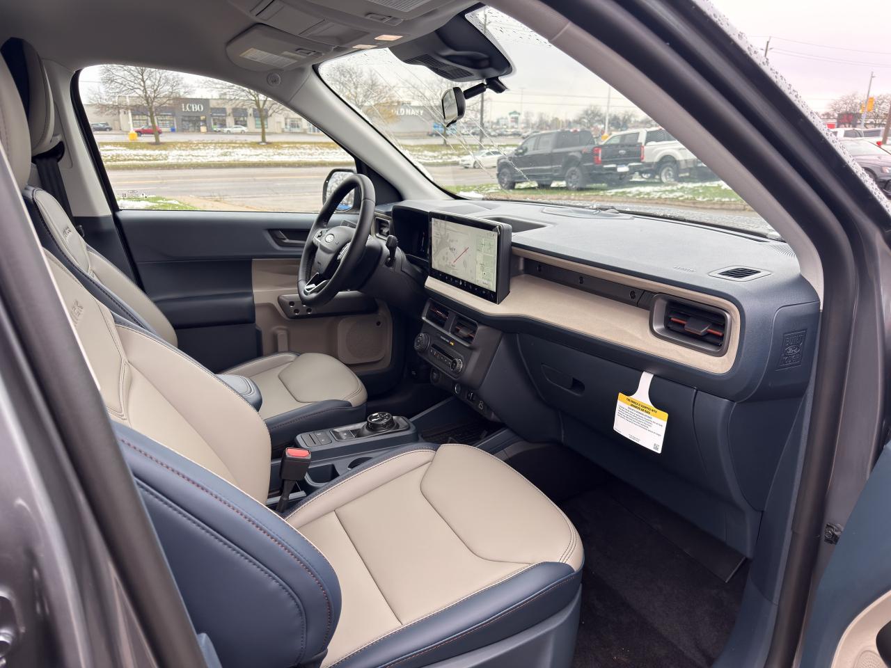 2025 Ford Maverick Lariat Photo