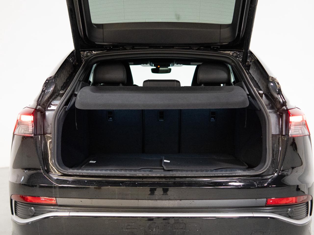 2024 Audi Q4 e-tron Sportback 55 | S-LINE | CARPLAY | 19 IN Photo