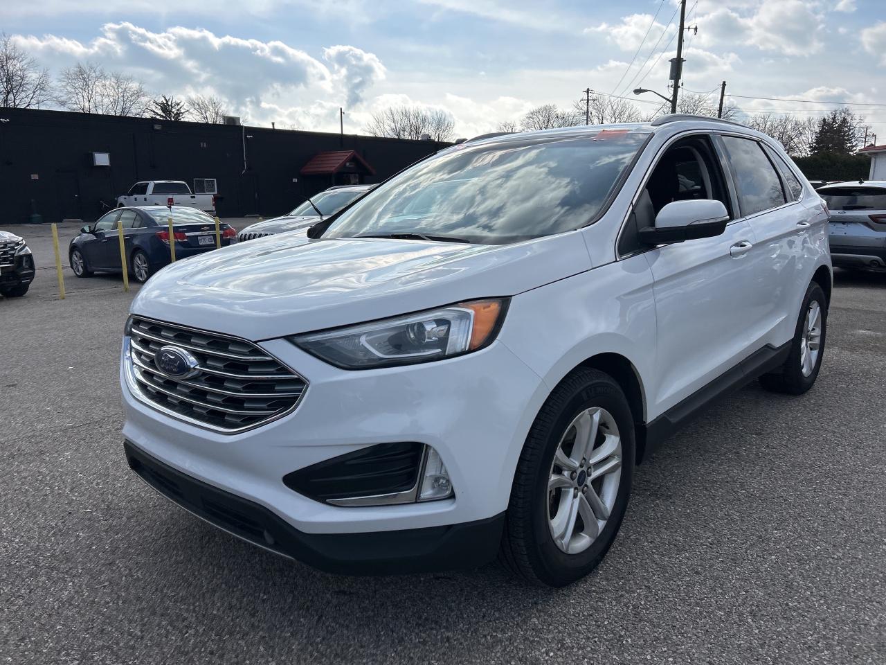 2020 Ford Edge SEL AWD, REMOTE START, NAV, HEATED CLOTH! - Photo #2