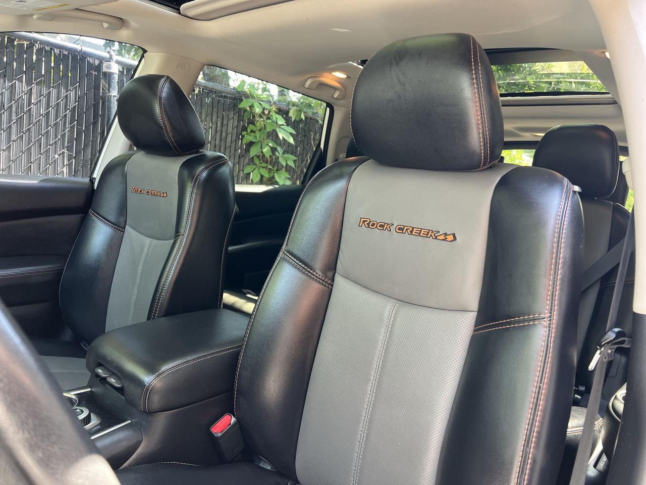 2020 Nissan Pathfinder SL ROCK CREEK AWD |7-PASS |HTD LEATHER | PANO ROOF Photo