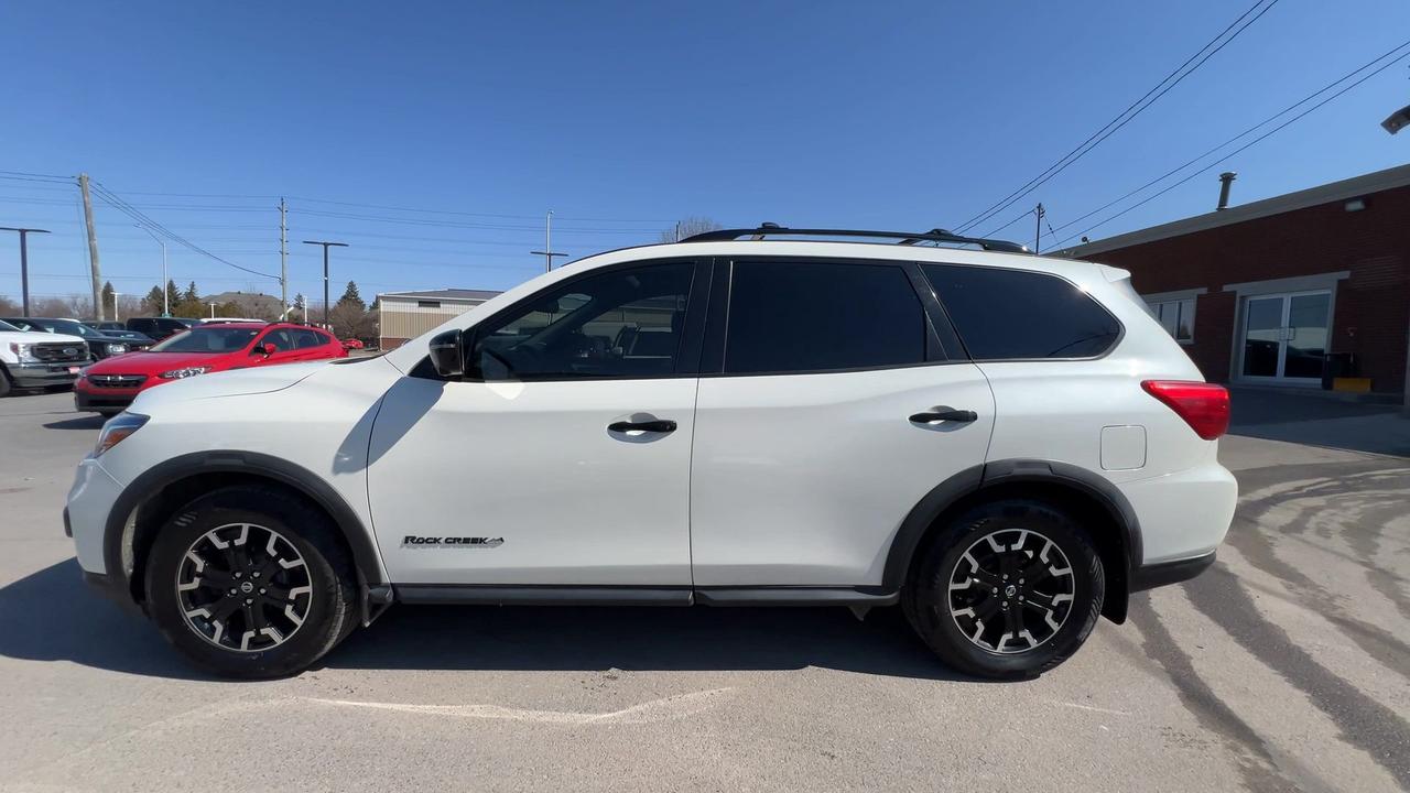 2020 Nissan Pathfinder SL ROCK CREEK AWD |7-PASS |HTD LEATHER | PANO ROOF Photo