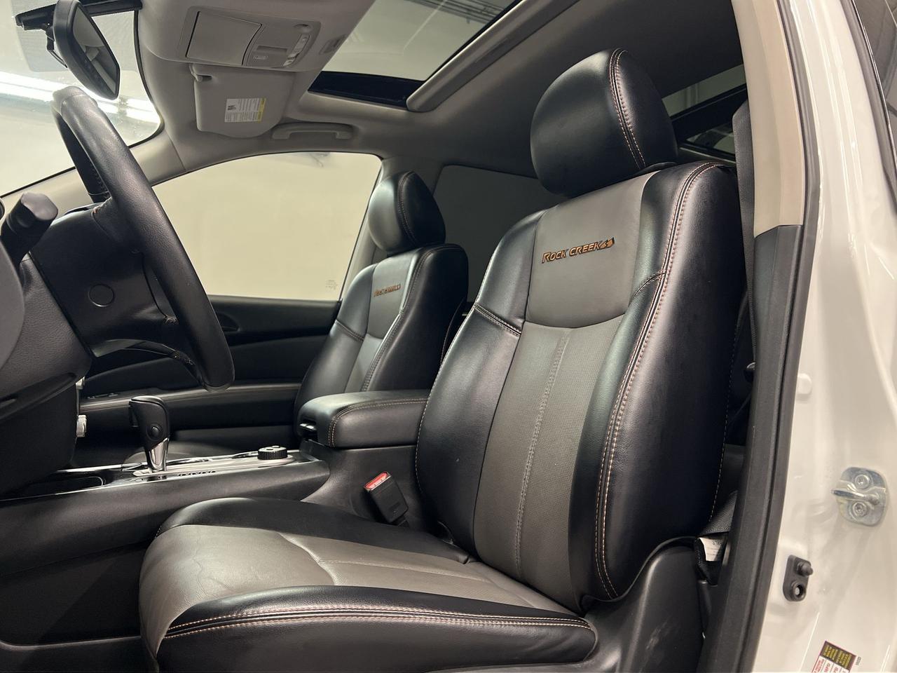 2020 Nissan Pathfinder SL ROCK CREEK AWD |7-PASS |HTD LEATHER | PANO ROOF Photo