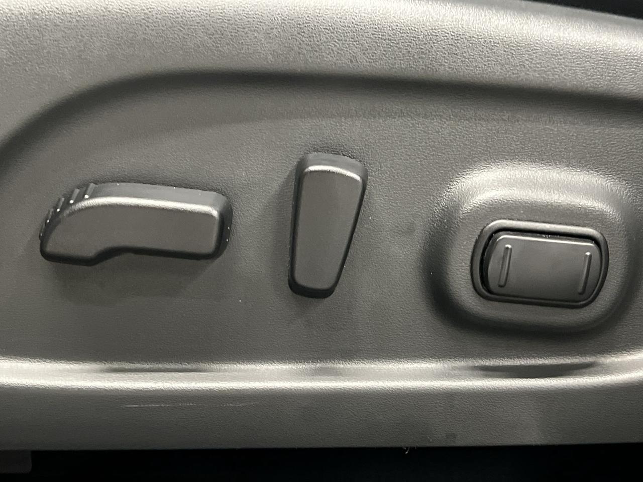 2020 Nissan Pathfinder SL ROCK CREEK AWD |7-PASS |HTD LEATHER | PANO ROOF Photo