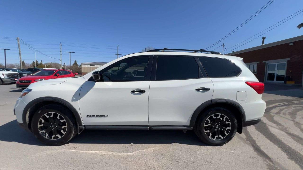 2020 Nissan Pathfinder SL ROCK CREEK AWD |7-PASS |HTD LEATHER | PANO ROOF Photo4