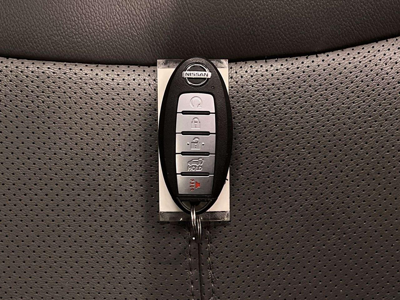 2020 Nissan Pathfinder SL ROCK CREEK AWD |7-PASS |HTD LEATHER | PANO ROOF Photo