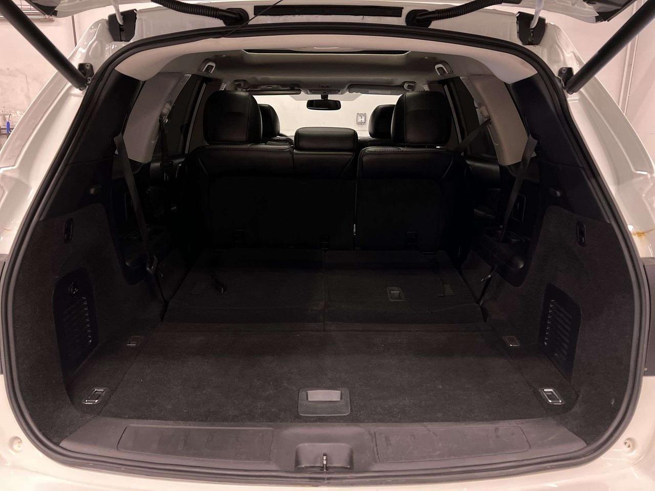 2020 Nissan Pathfinder SL ROCK CREEK AWD |7-PASS |HTD LEATHER | PANO ROOF Photo