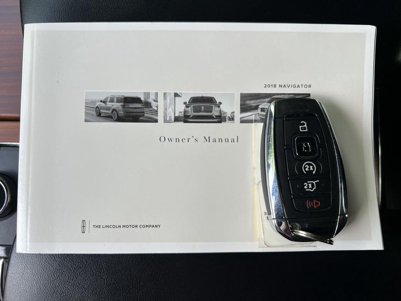 2018 Lincoln Navigator RESERVE 4X4 | 7-PASS |MASSAGE |LEATHER | PANO ROOF Photo