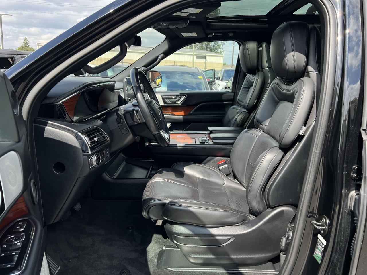 2018 Lincoln Navigator RESERVE 4X4 | 7-PASS |MASSAGE |LEATHER | PANO ROOF Photo