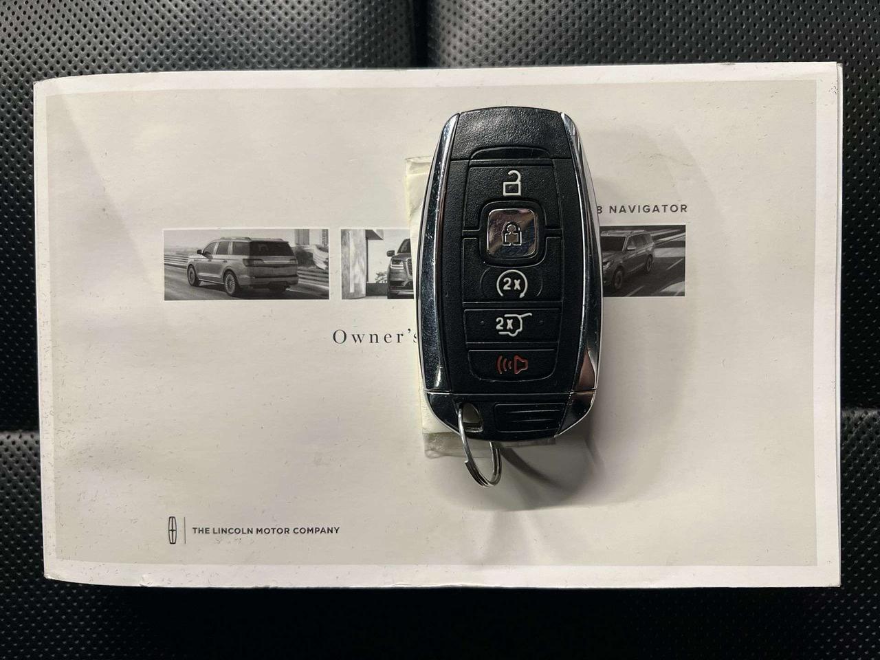 2018 Lincoln Navigator RESERVE 4X4 | 7-PASS |MASSAGE |LEATHER | PANO ROOF Photo