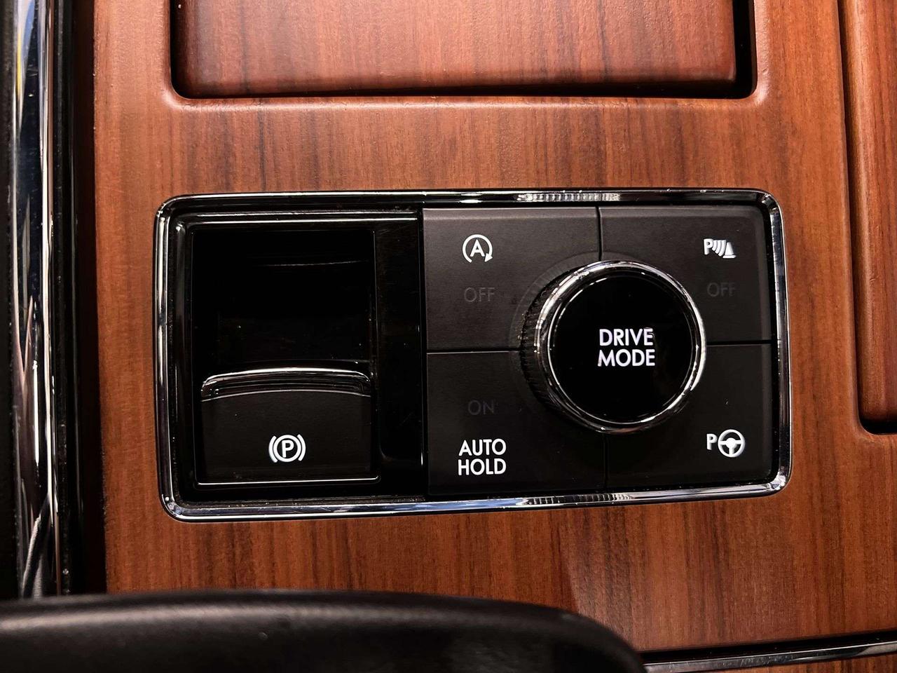 2018 Lincoln Navigator RESERVE 4X4 | 7-PASS |MASSAGE |LEATHER | PANO ROOF Photo