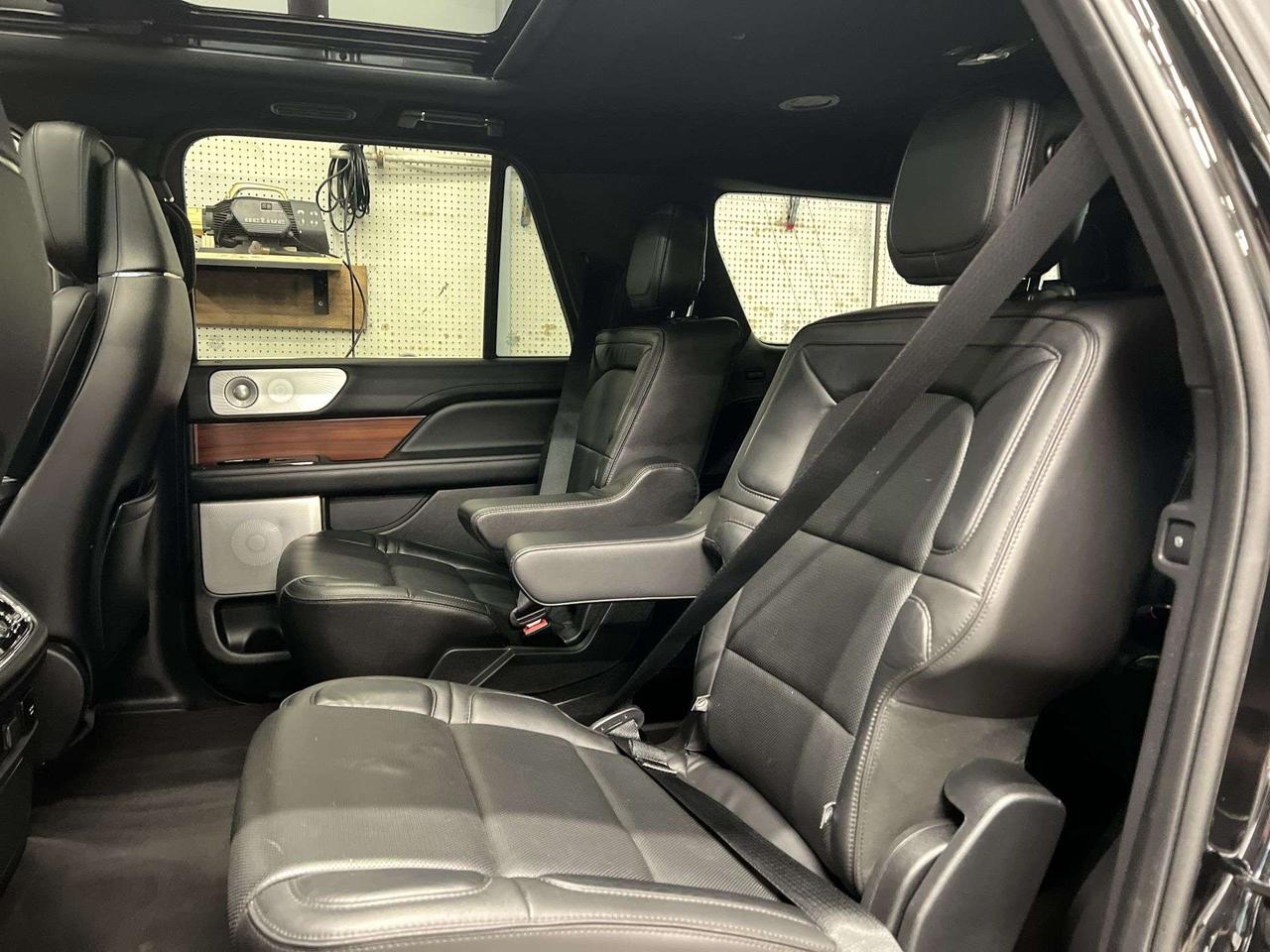 2018 Lincoln Navigator RESERVE 4X4 | 7-PASS |MASSAGE |LEATHER | PANO ROOF Photo