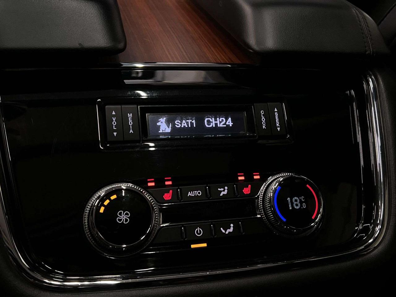 2018 Lincoln Navigator RESERVE 4X4 | 7-PASS |MASSAGE |LEATHER | PANO ROOF Photo