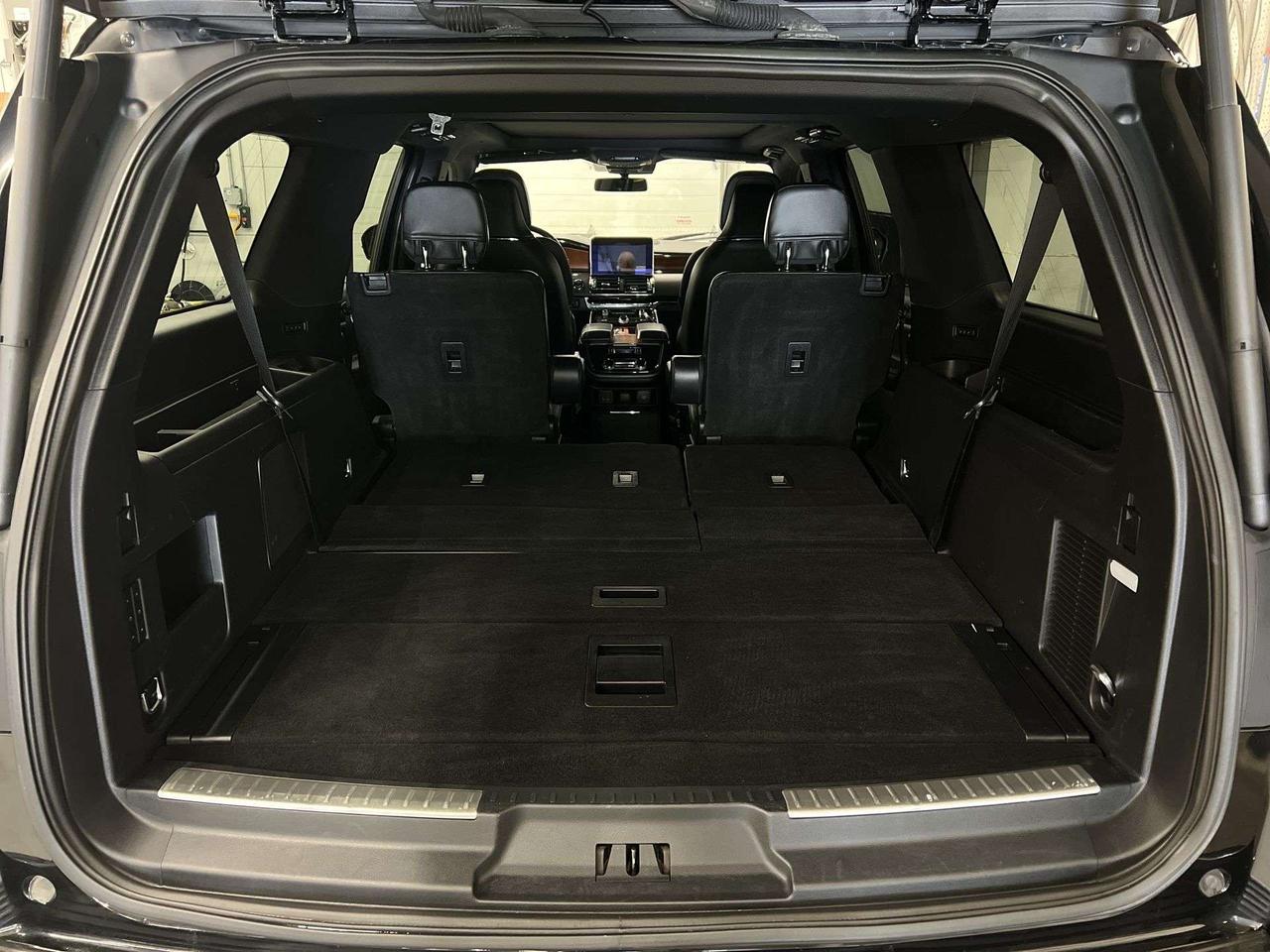 2018 Lincoln Navigator RESERVE 4X4 | 7-PASS |MASSAGE |LEATHER | PANO ROOF Photo